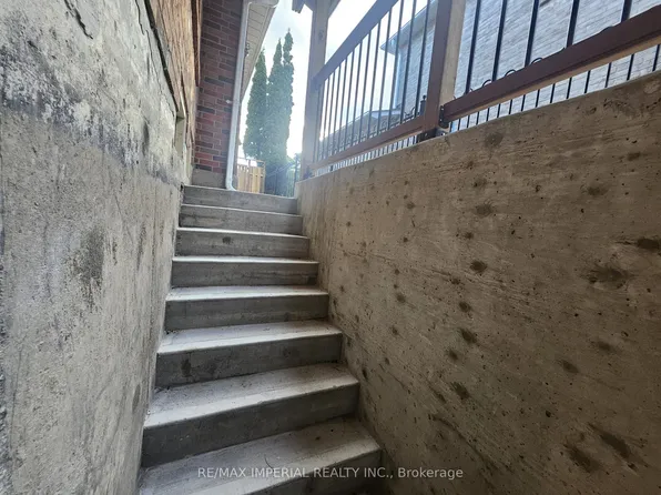 37 Stave Cres #Basement, Richmond Hill, ON L4C 9K1