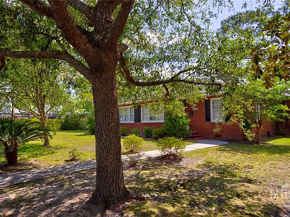 5th image of 4602 Sussex Place