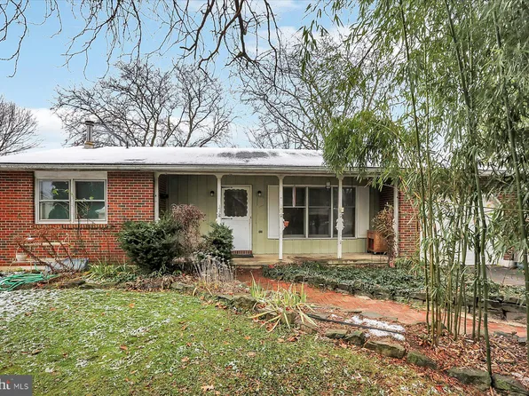 602 Meadow Dr, Lebanon, PA 17042