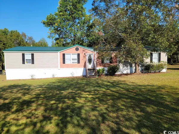 2484 Bill Davis Rd., Manning, SC 29102