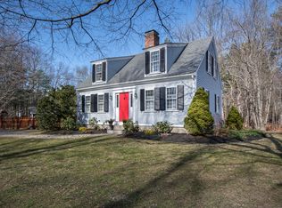 175 Old Oaken Bucket Rd, Norwell, MA 02061