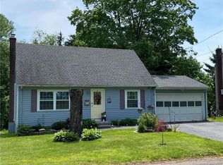 31 Navadon Pkwy, Middletown, CT 06457