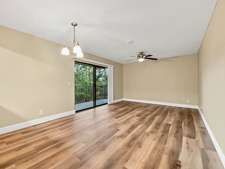 1601 Balfour Point Dr #H — Photo 10