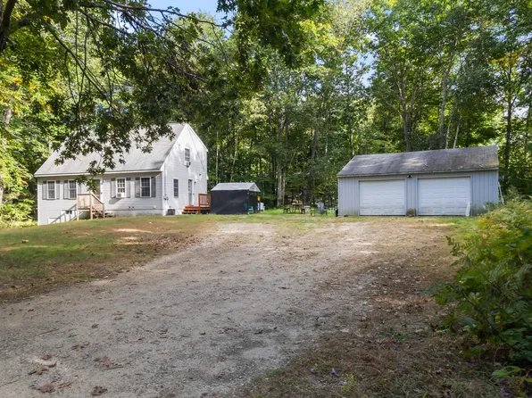 15 Foxridge Court, Waterboro, ME 04061