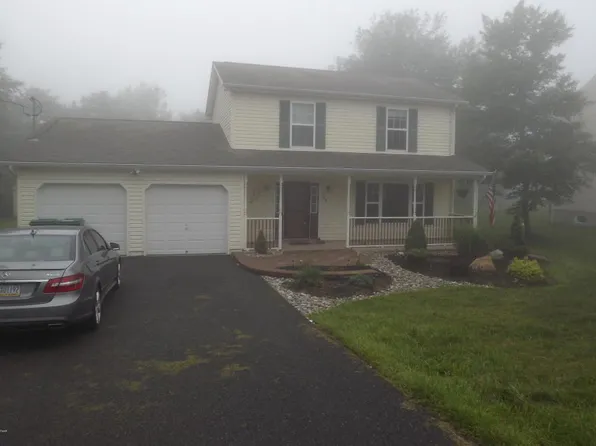 220 Old Stage Rd, Albrightsville, PA 18210