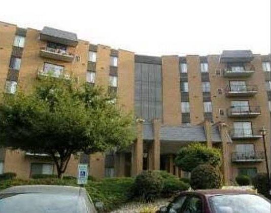 1st image of 900 W Sunset Dr APT 614