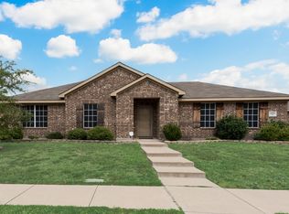 1523 Edgewater Way, Lancaster, TX 75146