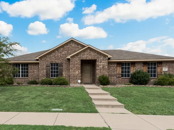 1523 Edgewater Way, Lancaster, TX 75146