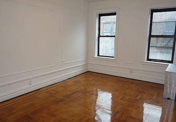 5th image of 712 W 175th St APT 4-D