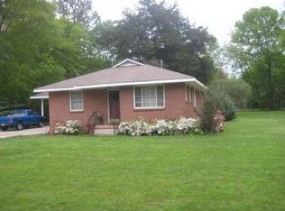 906 W Tallassee St, Wetumpka, AL 36092