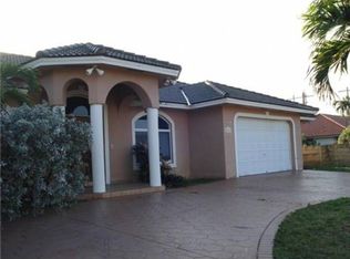 1360 W 34th St, Hialeah, FL 33012