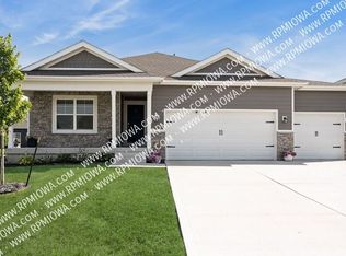 1050 Spruce St, Waukee, IA 50263