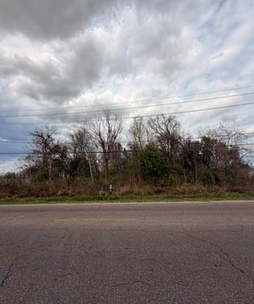 4th image of 0 3rd St