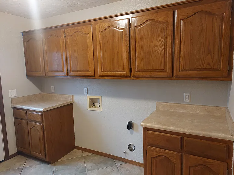 8740 S College Ave — Photo 25