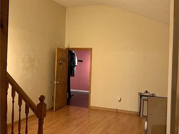 2nd image of 2907 Chestnut Ave