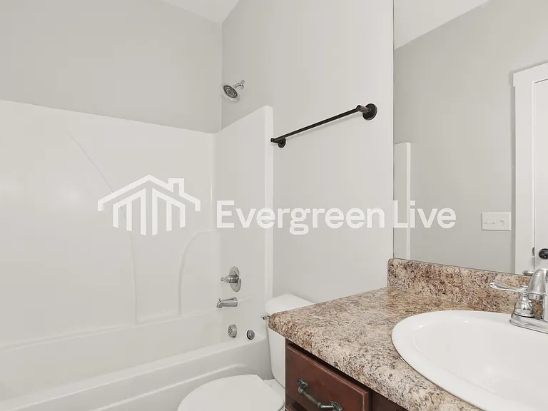 5849 Cheshire Cove Trl — Photo 13