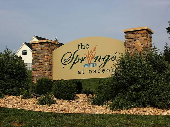 2610 Huntington Springs Dr, Harrisonburg, VA 22801