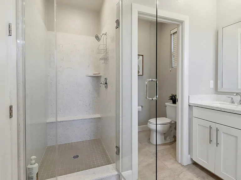 1626 California Cir — Photo 15