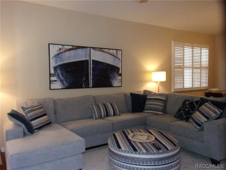 877 W Silver Meadow Loop — Photo 6