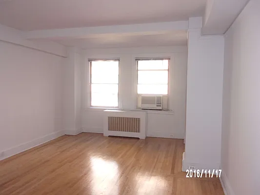 Rented by Carlyle Property Management | media 8