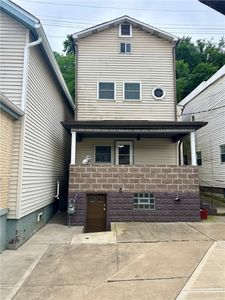 1546 Glenn Way, Mc Kees Rocks, PA, 15136