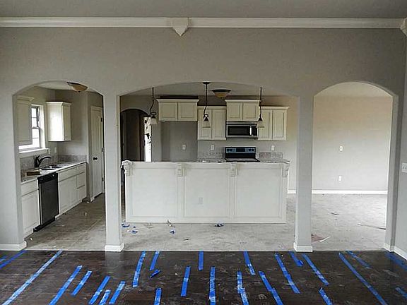4th image of 1037 Tarah Knolls Cir