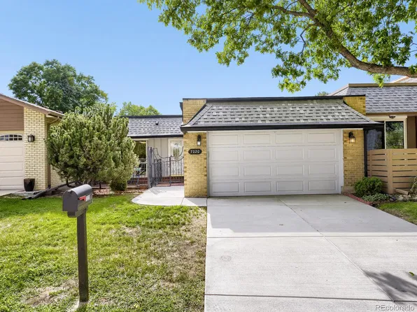 7220 W Maple Drive, Lakewood, CO 80226