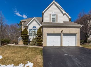 50 Eisenhower Dr, Old Bridge, NJ