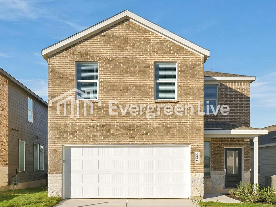 926 Moonshine Ln