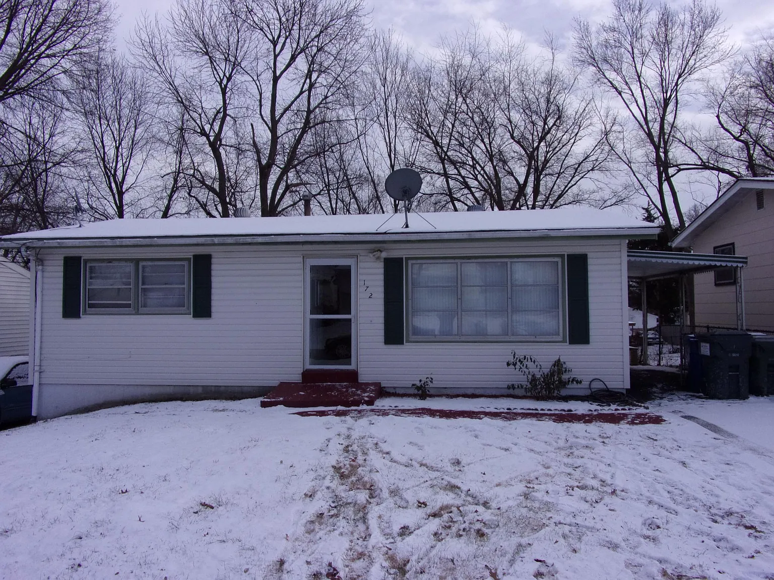 172 Elbring Dr photo 1