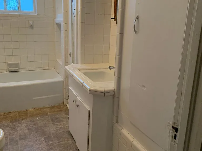 303 S Guegnon St — Photo 11