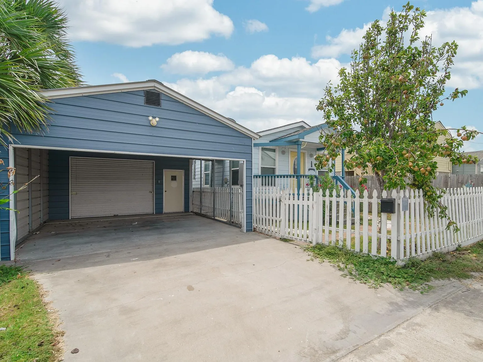 2 bed, 2.0 bath, 1152 sqft, $1,799 — Photo 4