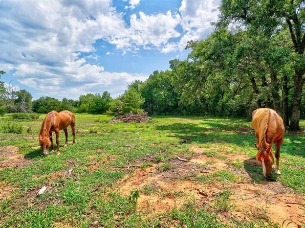 26800 Poplar Ln, Blanchard, OK 73010