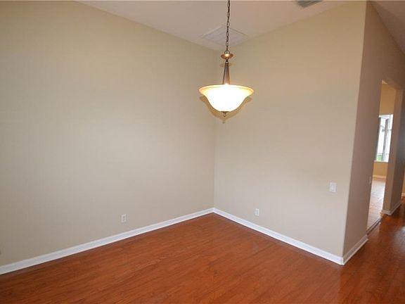 4th image of 1274 Paradise Lake Dr