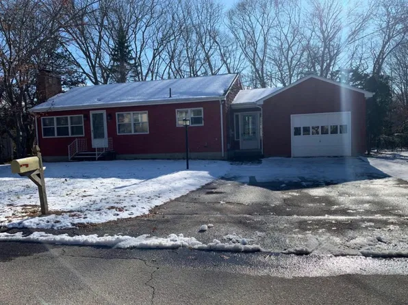146 Riverdell Dr, Saunderstown, RI 02874