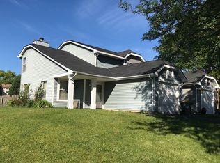 1140 Bradbury Cir, Carol Stream, IL 60188