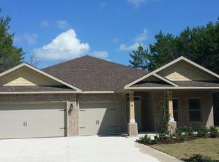 199 Brighton Cv, Freeport, FL 32439