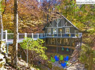136 Staghorn Hollow Rd, Banner Elk, NC 28604