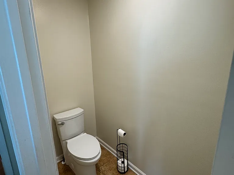 327 Hearthwood Dr — Photo 18