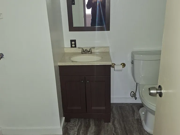 5439 Gerald Dr — Photo 15