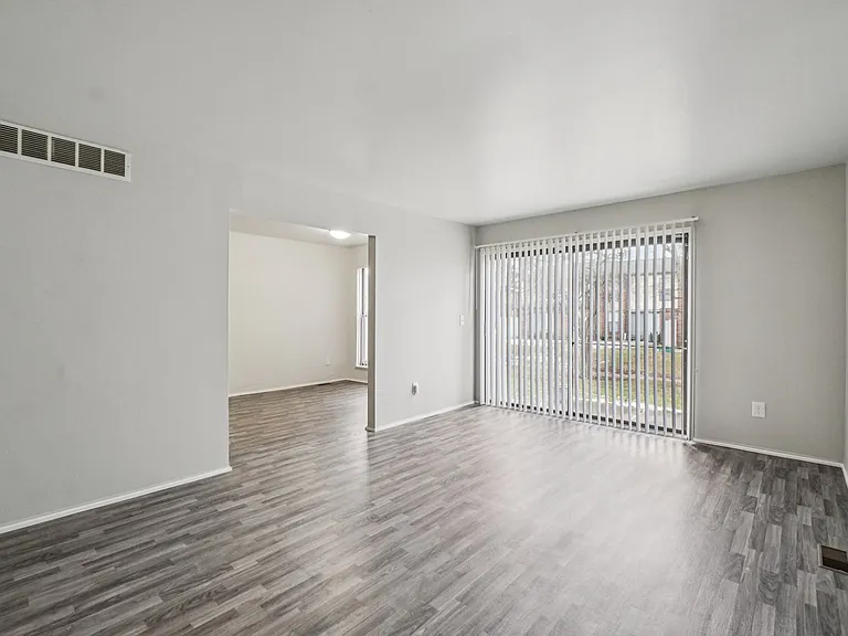 Cityside Apartments and Townhomes — Photo 47