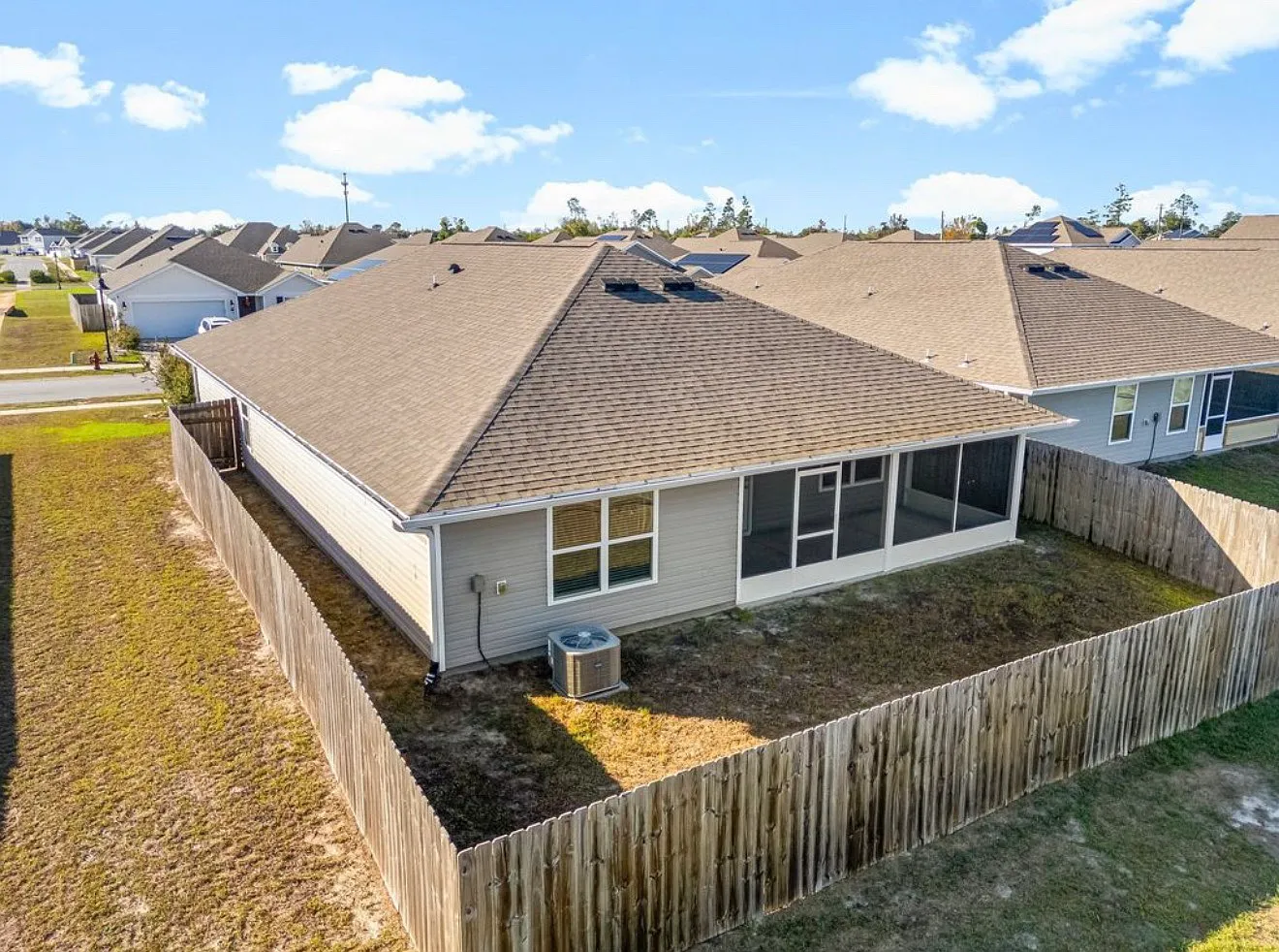 4 bed, 2208 sqft, $2,199 — Photo 3