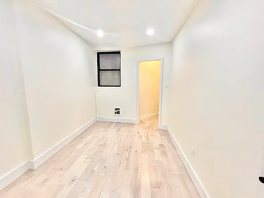 Rented by Century 21 Premier  | media 4