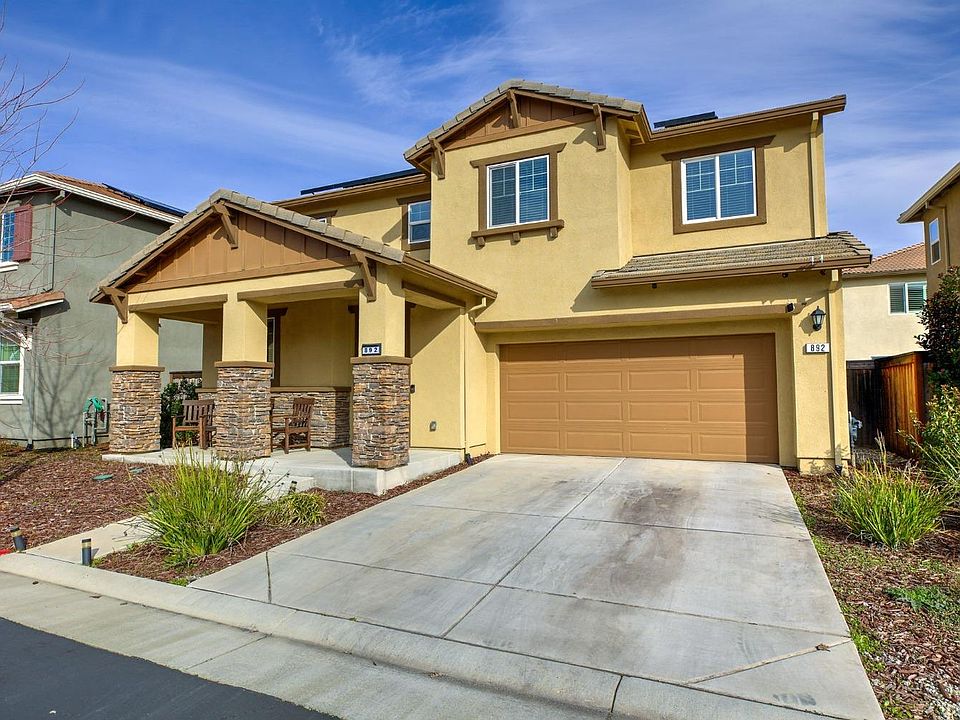 1st image of 892 Lincolnshire Cir