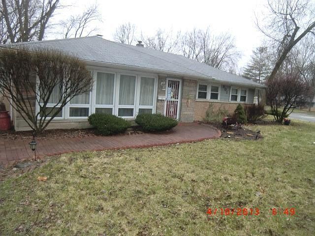1st image of 401 S Orchard Dr