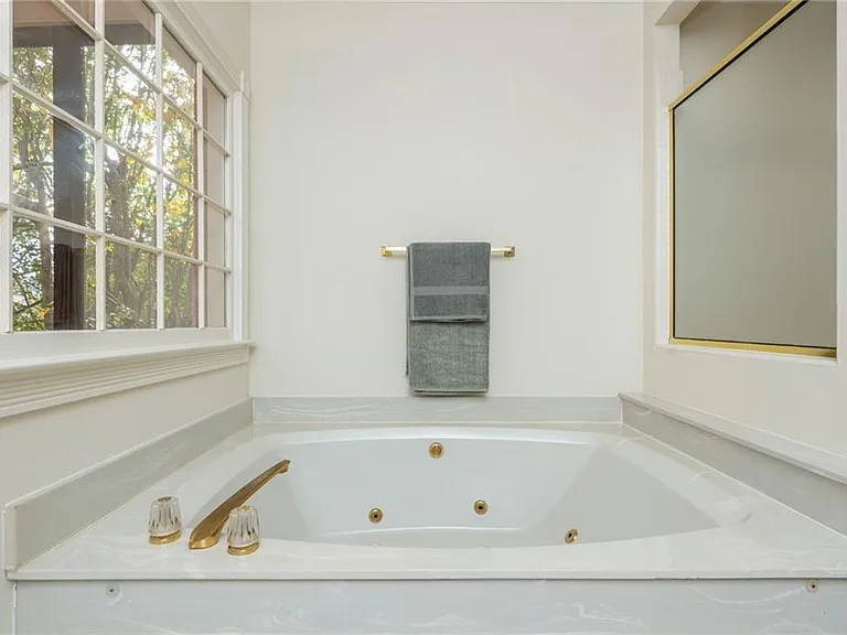 830 Cramac Dr — Photo 40