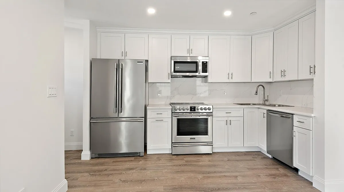 Building Photo - 33 Devoe St #A