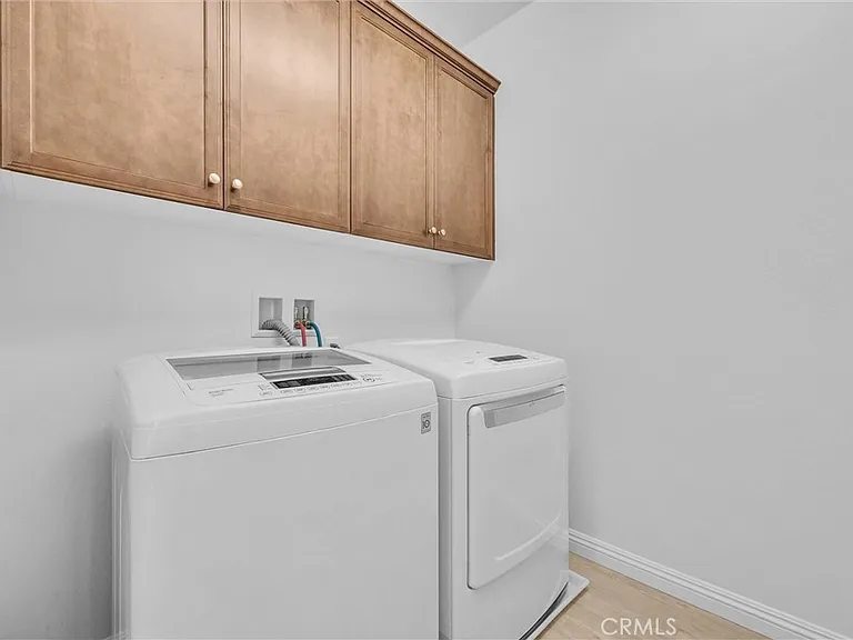 453 Estrella Ln — Photo 25