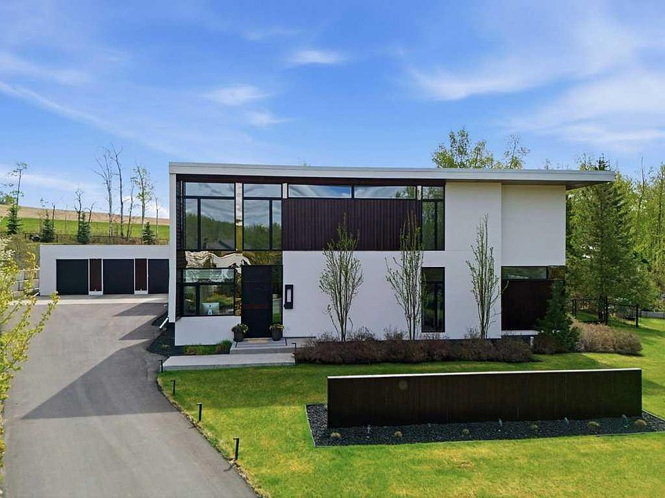 1st image of 305 W Jarvis Glen Ct