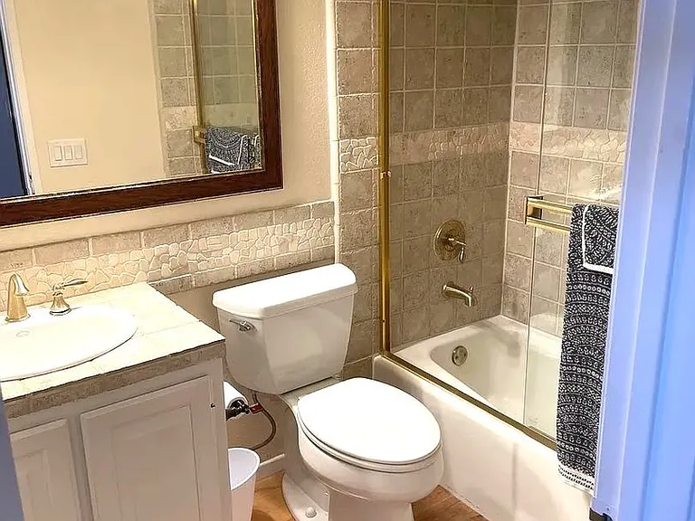 44 Montego Ct — Photo 9